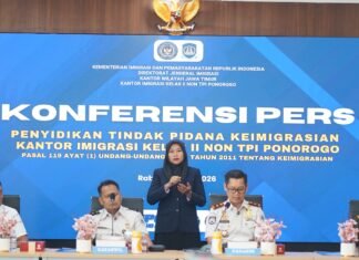 Malaysian Men Handed Over to Prosecutors Following Immigration Violation Case in Ponorogo