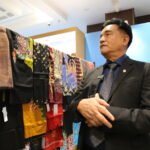 Indonesian Coordinating Minister for Law and Human Rights Praises Craftsmanship of Bali Inmates
